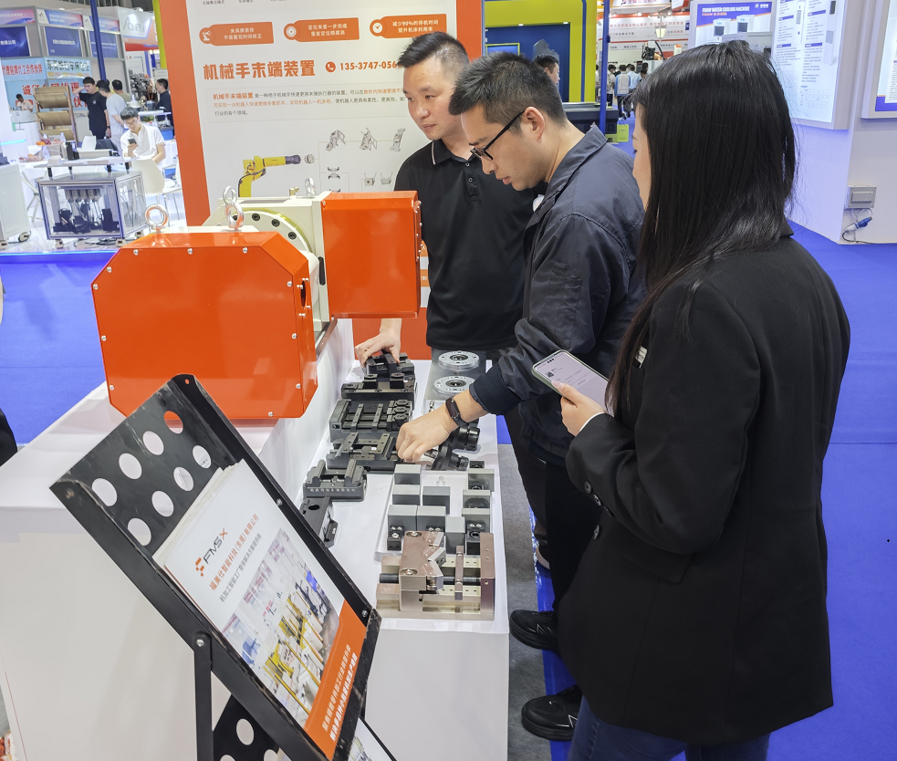 福美仕柔性快換夾具.png 福美仕柔性快換夾具.png